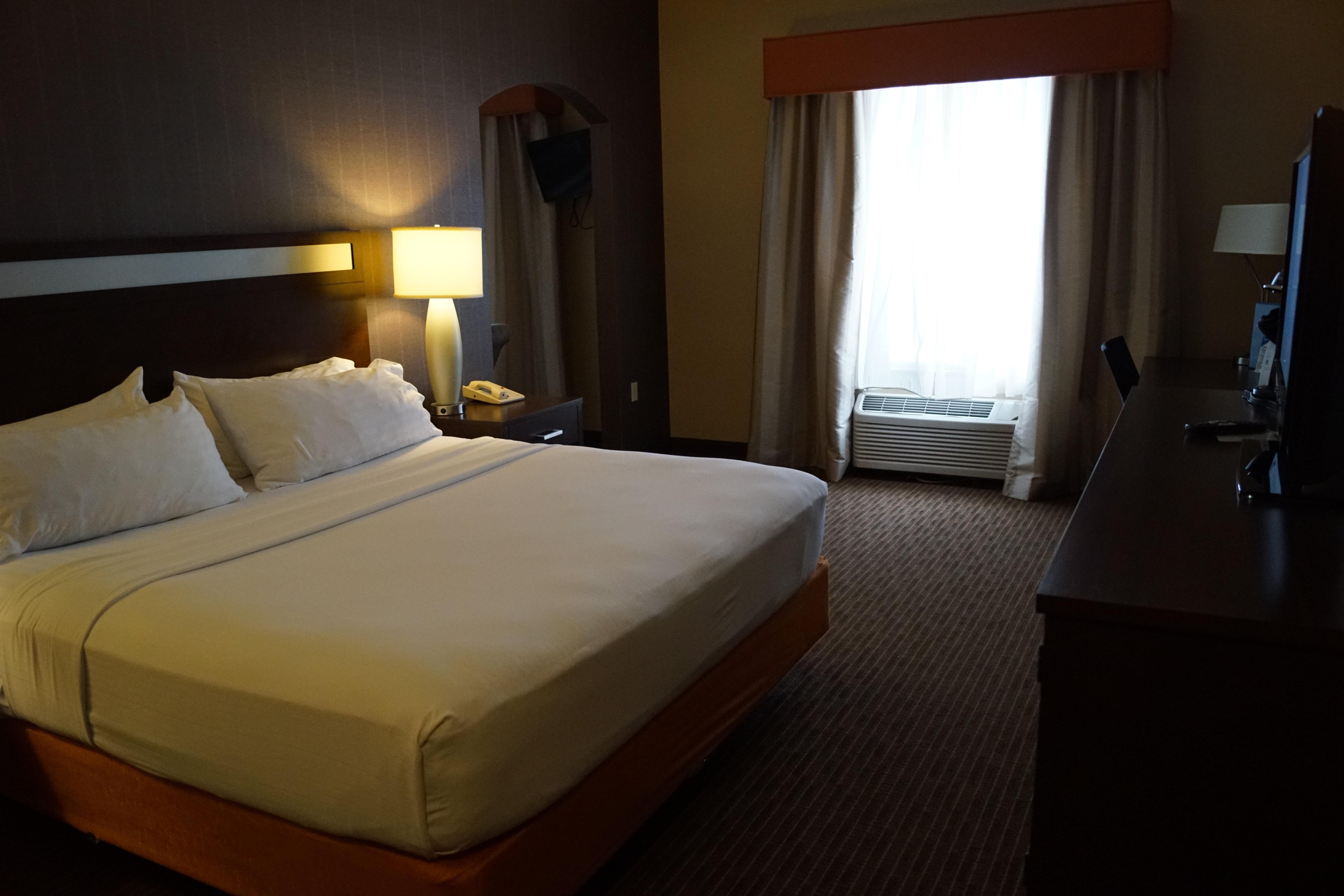 Holiday Inn Express Hotel & Suites Watertown - Thousand Islands By Ihg Dış mekan fotoğraf